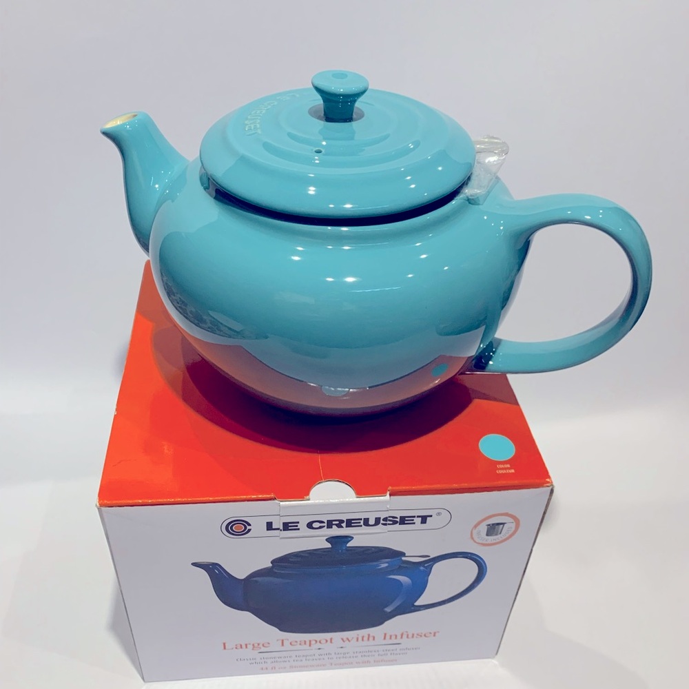 Le Creuset Tea Pot with Stainless Infuser